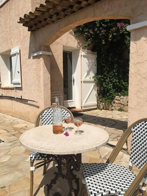 Апартаменты Experience The Provencal Dream Taradeau Экстерьер фото